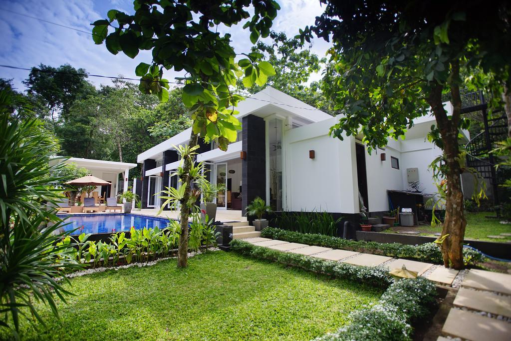Narvik Villa Ломбок Екстериор снимка