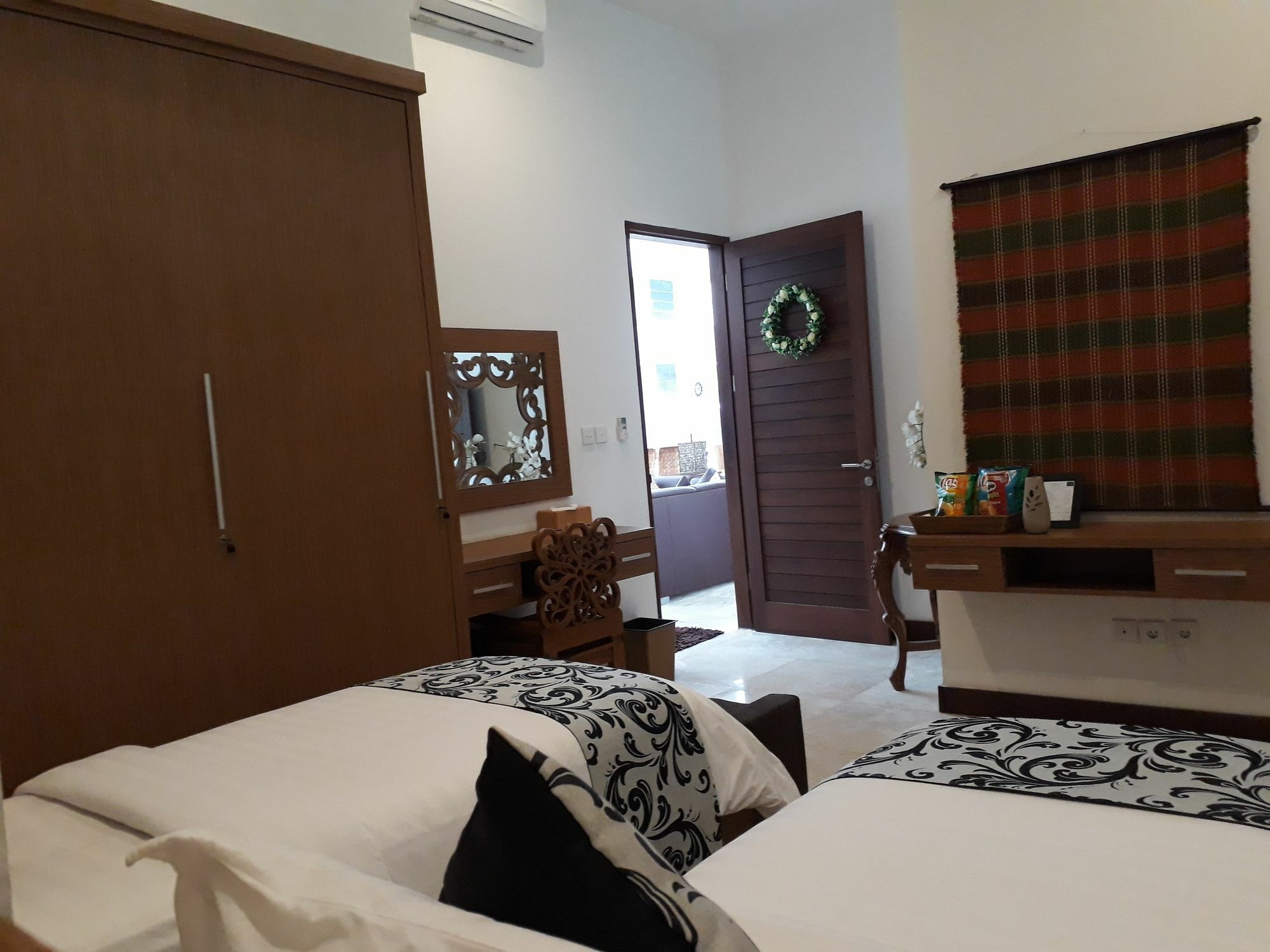 Narvik Villa Ломбок Екстериор снимка